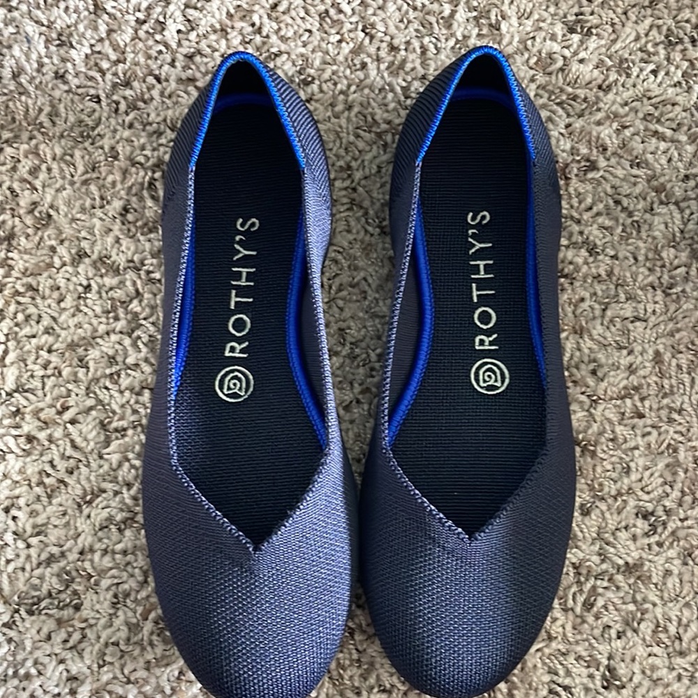 Rothy’s Women’s 7.5 Maritime Navy flat